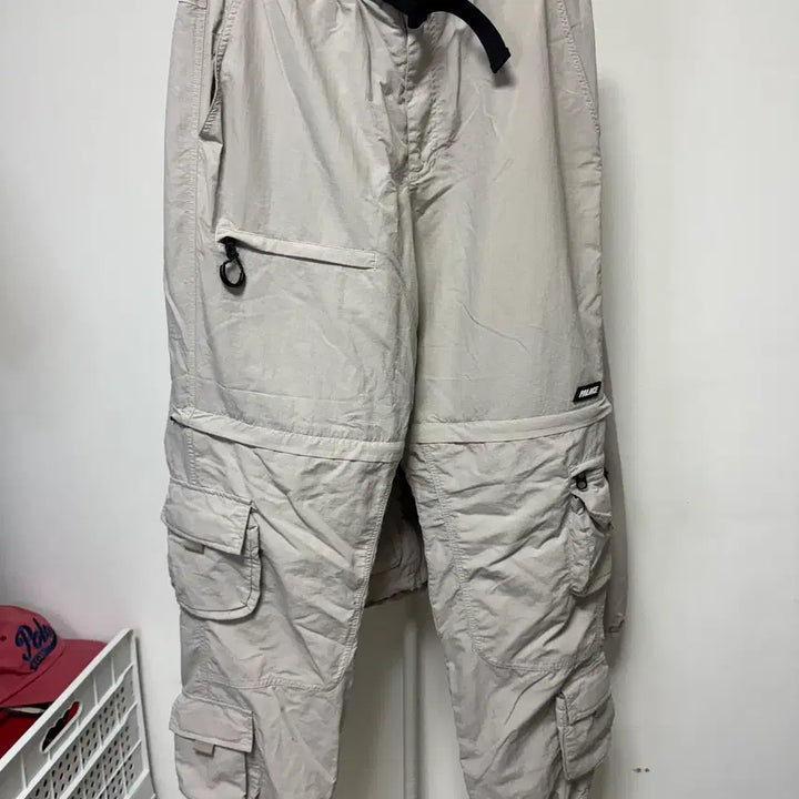 [BUNJANG] Palace Bear Storage Cargo Pants Stone 20SS L / 팔라스 베어 스토리지 카고 팬츠 스톤 20SS  L