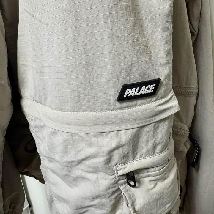 [BUNJANG] Palace Bear Storage Cargo Pants Stone 20SS L / 팔라스 베어 스토리지 카고 팬츠 스톤 20SS  L