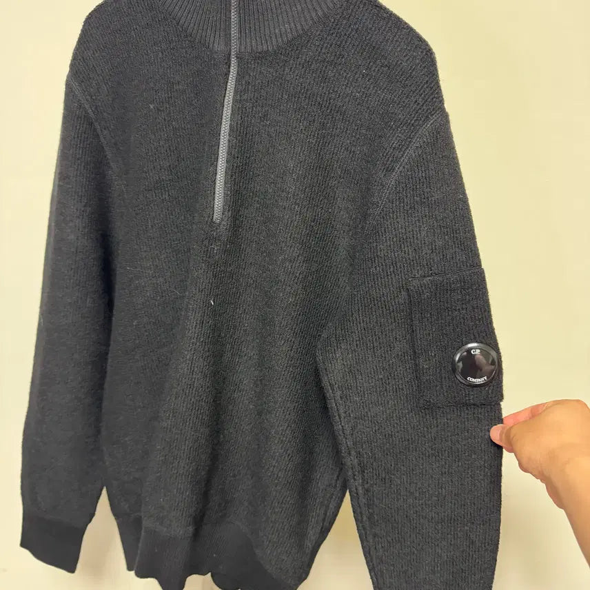 [BUNJANG] C.P. Company Lambswool Lens Zip-Up Knit Black / C.P. 컴퍼니 램스울 렌즈 와펜 하프집업 니트 블랙 48