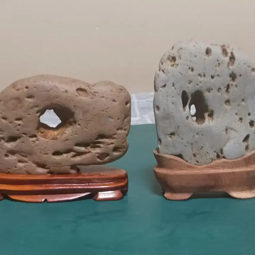 [BUNJANG] Namhangang Jade Stone Paperweight / 수석(관통석)