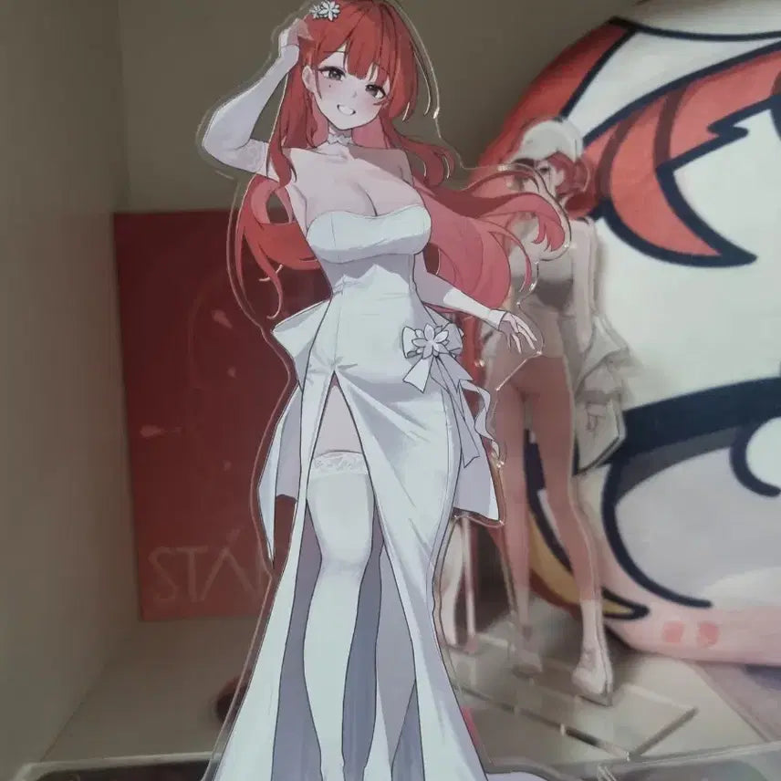 [BUNJANG] Stellive Akane, Rise Wedding Acrylic Standee / 정가 양도)스텔라이브 아카네 리제 웨딩 아크릴 판매