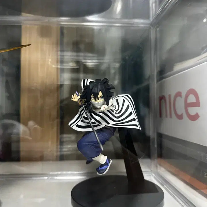 [BUNJANG] Aniplex Demon Slayer: Kimetsu no Yaiba Vibration Stars Obanai Iguro Figure / 급처) 귀멸의 칼날 바이브레이션 이구로 오바나이 피규어
