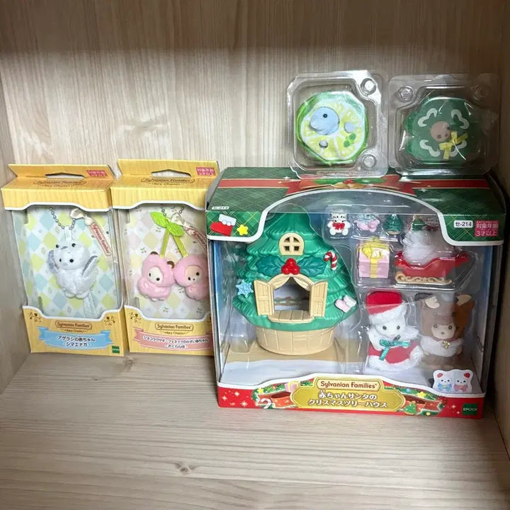 [BUNJANG] Sylvanian Families Cherry, Bapsae, Santa, Lime, Clover Bundle Set / 실바니안 체리 뱁새 산타 라임 클로버 일괄판매