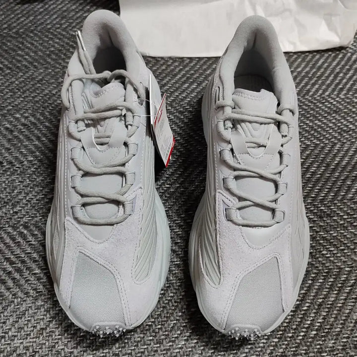 [BUNJANG] Puma Spirex Premium Grey Running Shoes 280mm New / 푸마 스파이렉스 프리미엄 그레이 런닝화 280mm 새제품