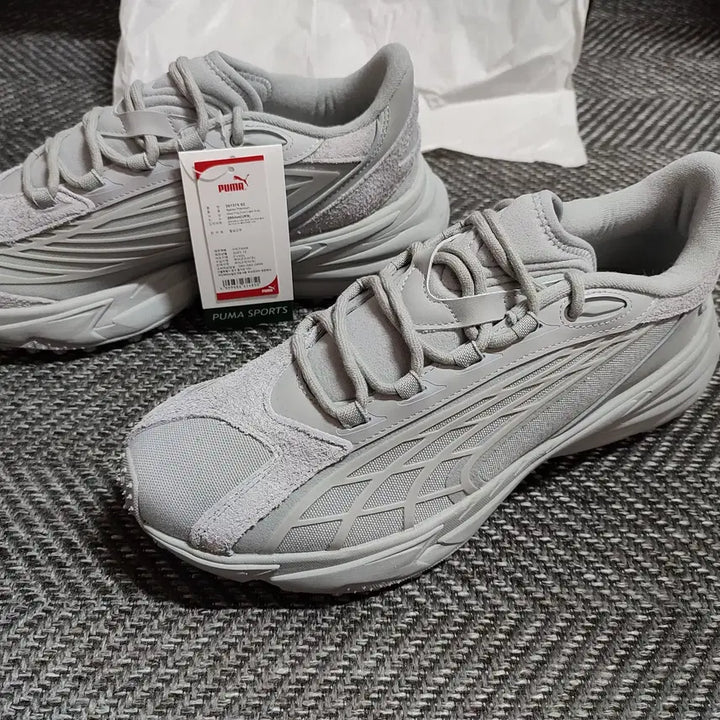 [BUNJANG] Puma Spirex Premium Grey Running Shoes 280mm New / 푸마 스파이렉스 프리미엄 그레이 런닝화 280mm 새제품