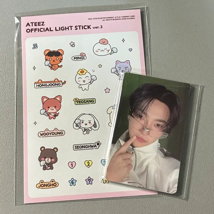 [BUNJANG] Ateez Lightiny 3 Version Photocard / 미개봉) 에이티즈 라이티니3 응원봉 스티커 포카 양도 판매