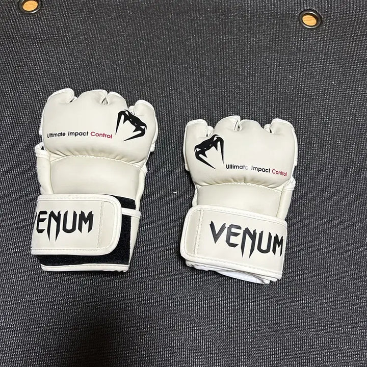 [BUNJANG] Venum MMA Gloves Size S / 베넘 mma글러브 s사이즈