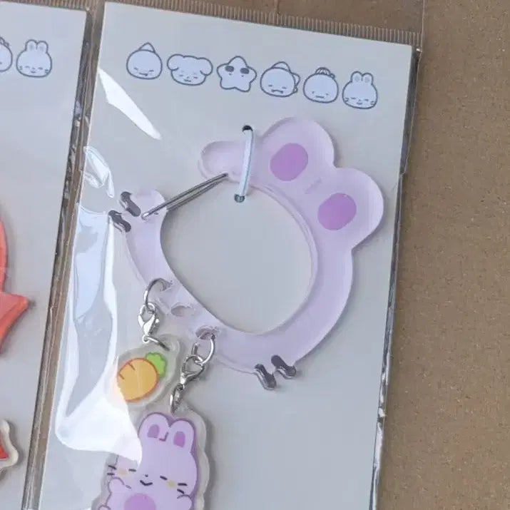 [BUNJANG] Pixely 잠뜰TV Exhibition Suhyun Carabiner / PIXELY 픽셀리 잠뜰티비 전시회 카라비너 수현
