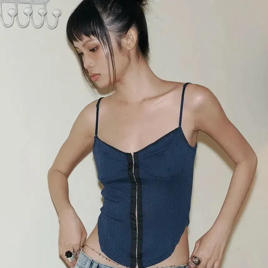 [BUNJANG] Please No Follow Joan Corset Sleeveless Top Navy / 플리즈노팔로우 조안 코르셋 슬리브리스 탑 네이비