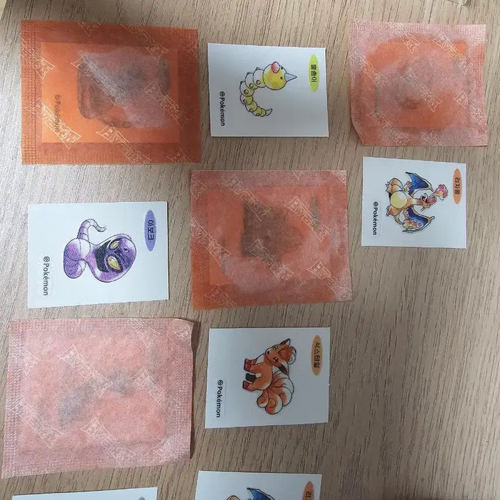 [BUNJANG] Pokemon 30th Anniversary Livery Sticker Set Charizard (2 Stickers) / 포켓몬스터 띠부씰 아트워크 30주년 리자몽 포함10장