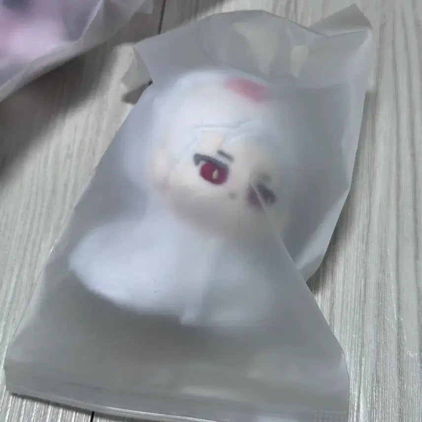 [BUNJANG] Gwedam Chulgeun (Ghostly Commute) Lee Jaheon 5cm Plush / 괴담출근 괴출 이자헌 5cm 미개봉 게롱