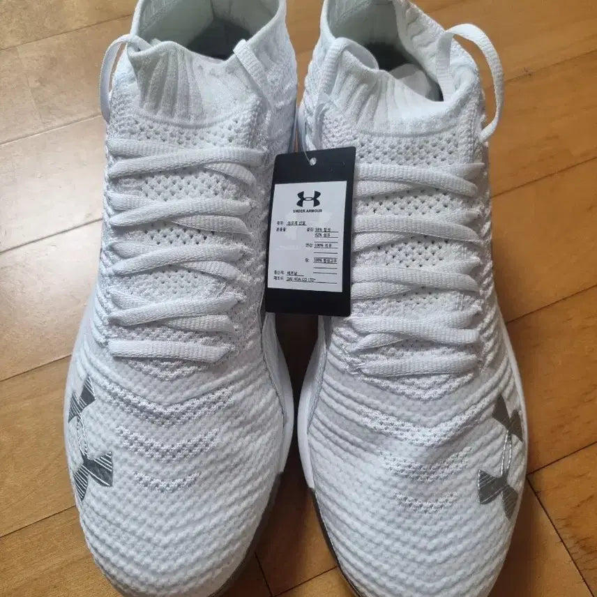 [BUNJANG] Under Armour Harper 3 Low ST Baseball Cleats White/Black / 언더아머 야구화 하퍼 3 로우 ST 화이트,블랙