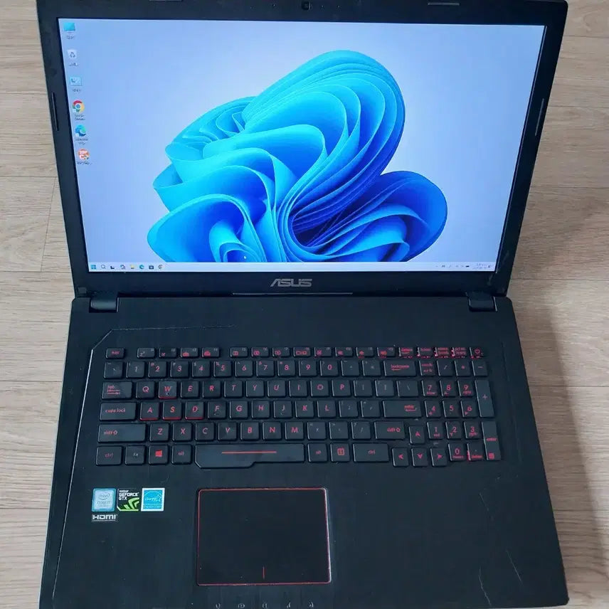 [BUNJANG] Gaming Laptop with i7-7700HQ CPU, GTX 1050 Ti GPU (Parts Only) / 게이밍노트북 부품용 i7 GTX1050M 17.3