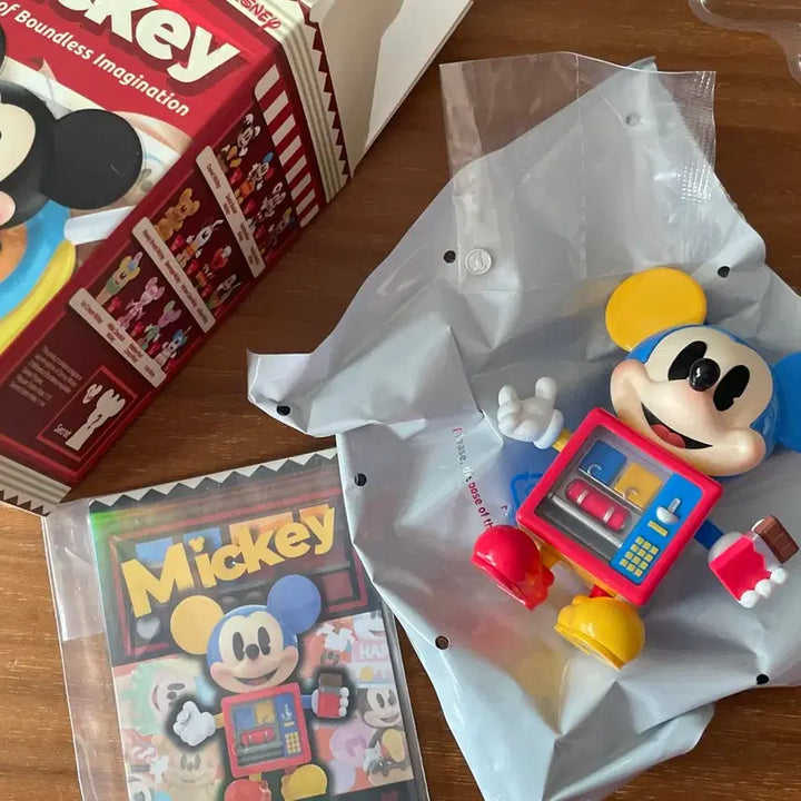 [BUNJANG] Pop Mart Mickey Mouse Vending Machine / 팝마트 미키마우스 밴딩 머신