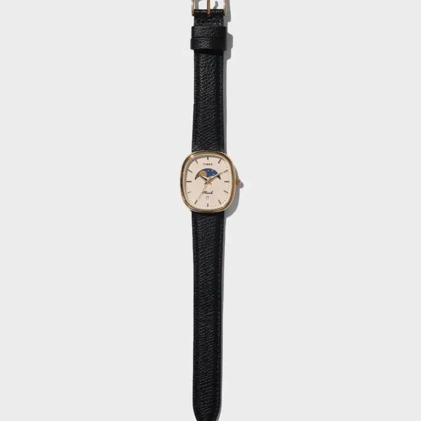 [BUNJANG] Noah x Timex Oval Moonphase Watch Black / 노아 X 타이맥스 오발 문페이즈 워치 블랙
