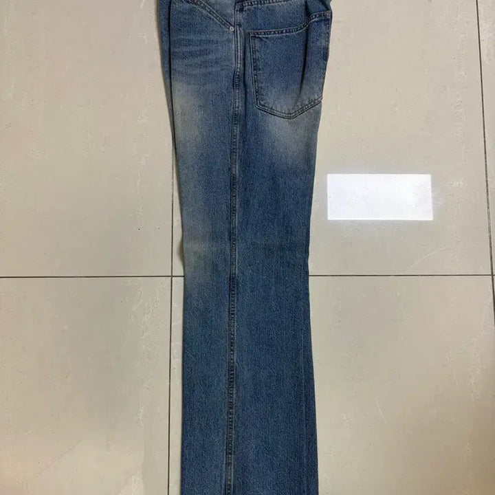 [SOLD OUT] 토니웩 제트 플레어진 32