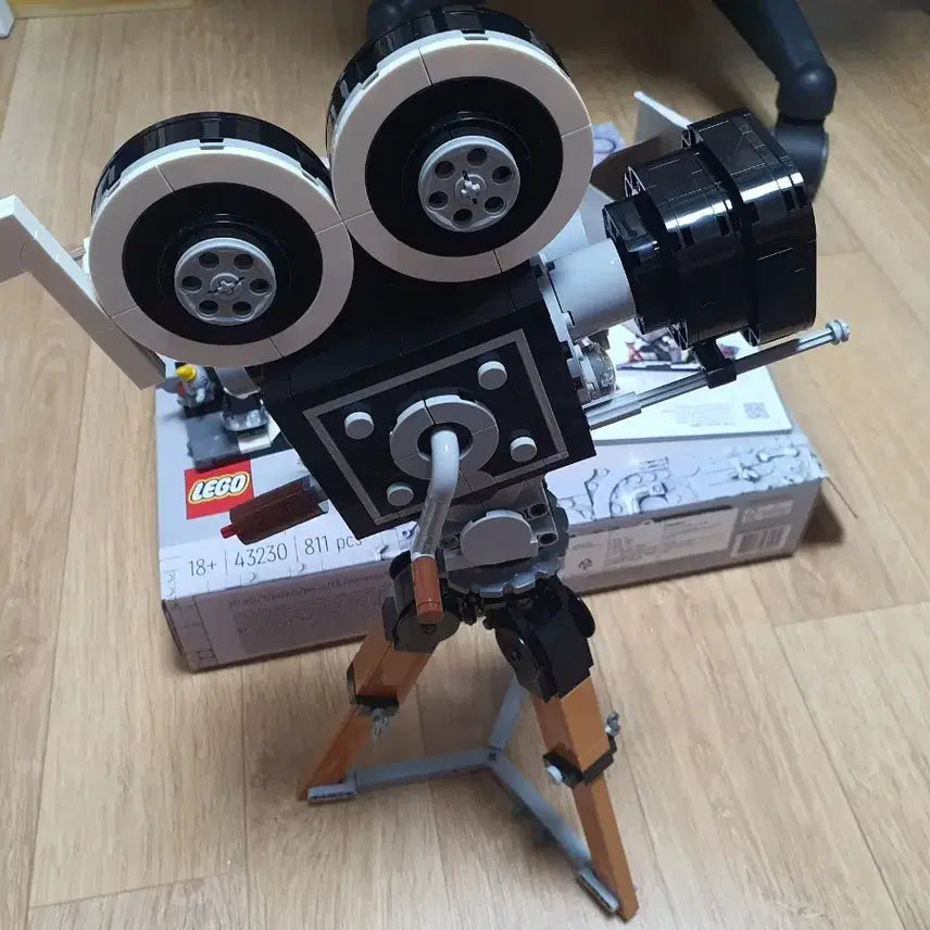[BUNJANG] LEGO 43230 Disney 100th Anniversary Tribute Camera / (판매)레고  43230  디즈니 100주년 헌정 카메라 팝니다