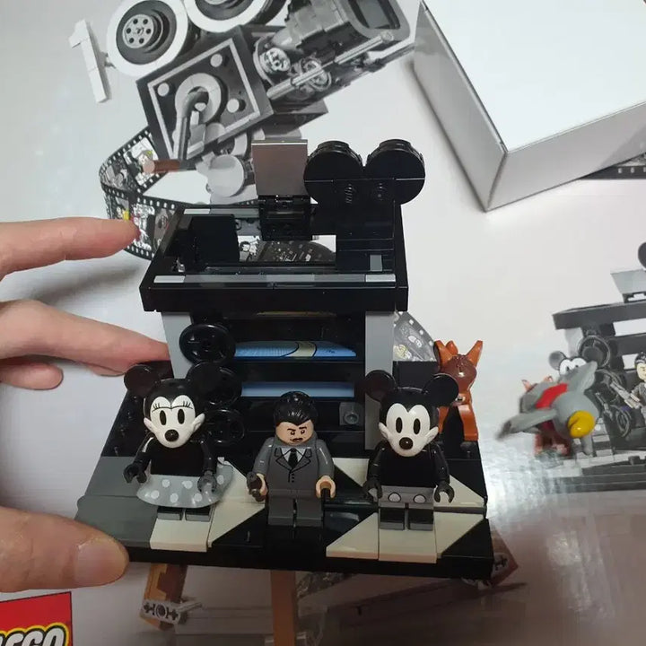 [BUNJANG] LEGO 43230 Disney 100th Anniversary Tribute Camera / (판매)레고  43230  디즈니 100주년 헌정 카메라 팝니다