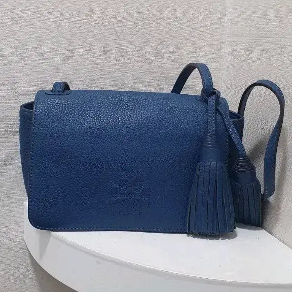 [BUNJANG] Tory Burch Tassel Crossbody Bag Navy / 토리버치 태슬 크로스백 네이비