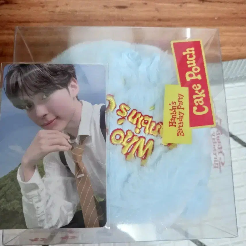[BUNJANG] Sung Hanbin Birthday Party MD Pouch with Photocard / 성한빈 생일파티 MD 파우치 포카포함 정가