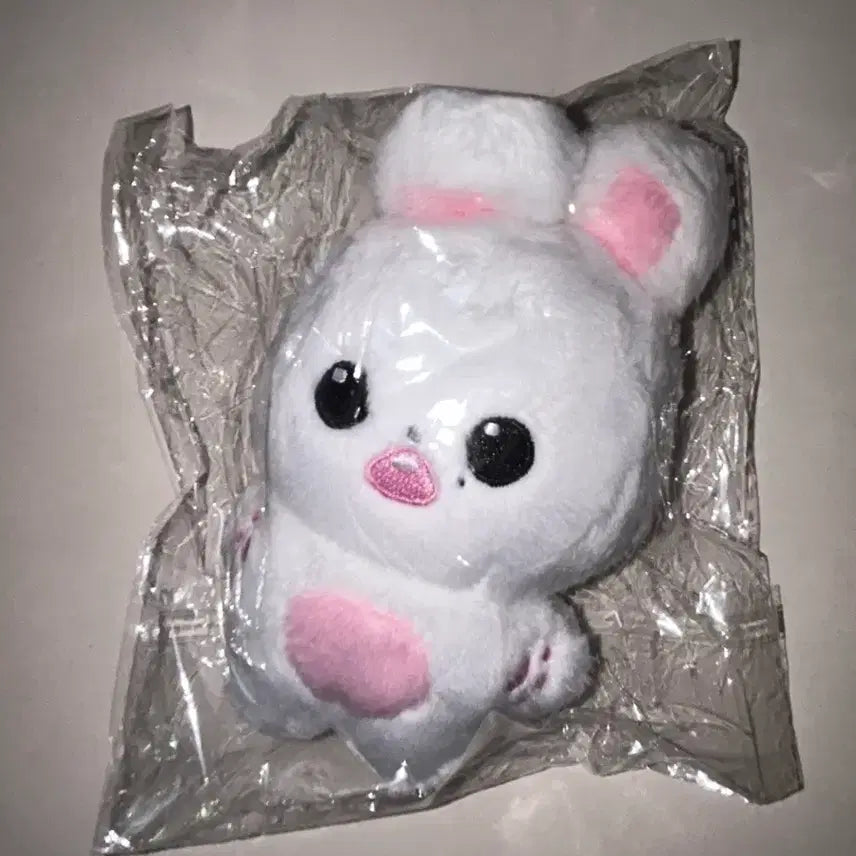 [BUNJANG] IVE Wonyoung Bunny-nyung Doll Keychain / 아이브 장원영 버니녕 인형 키링