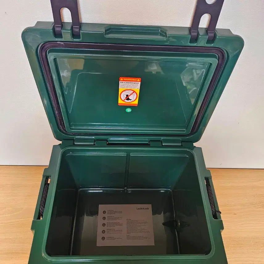 [BUNJANG] Lock &amp; Lock 25L Hard Cooler Ice Box - Khaki / (새제품)락앤락 25L 하드 쿨러, 25리터 카키색 아이스박스