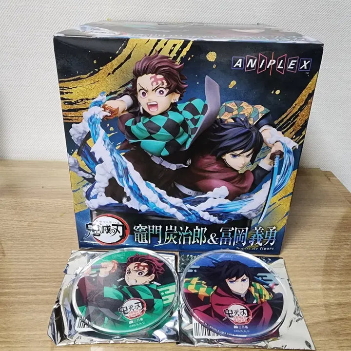 [BUNJANG] Demon Slayer Tanjiro/Giyu Bust Figures + Acrylic Stand Set / 택포 (귀멸의 칼날) 애니플렉스 A상 탄지로/기유 흉상 피규어 + 아크릴