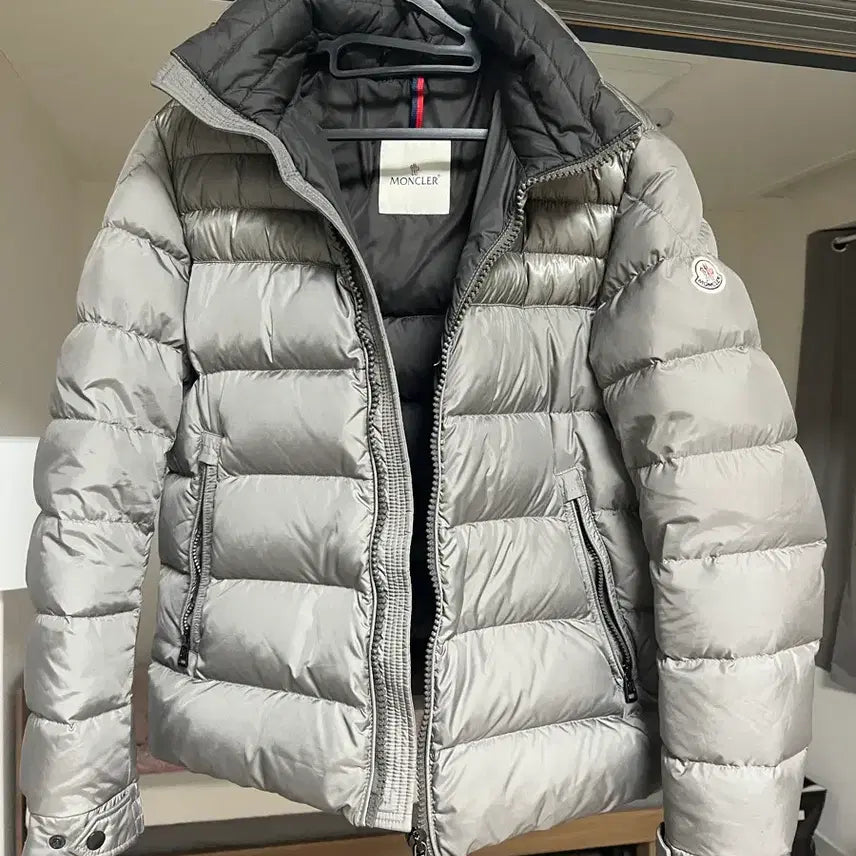 [BUNJANG] Moncler Padded Jacket Silver / 몽클레어 패딩