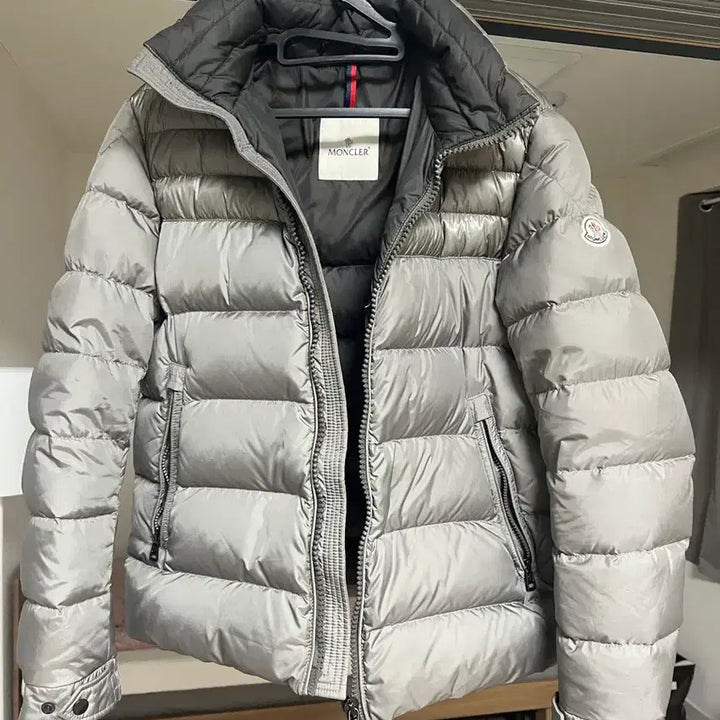 [BUNJANG] Moncler Padded Jacket Silver / 몽클레어 패딩