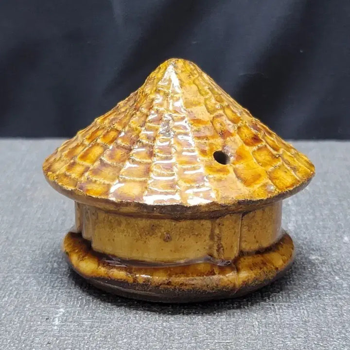 [BUNJANG] Korean Traditional House Shaped Ceramic Inkstone Holder / 초가집 연적 도자기