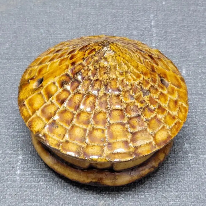 [BUNJANG] Korean Traditional House Shaped Ceramic Inkstone Holder / 초가집 연적 도자기