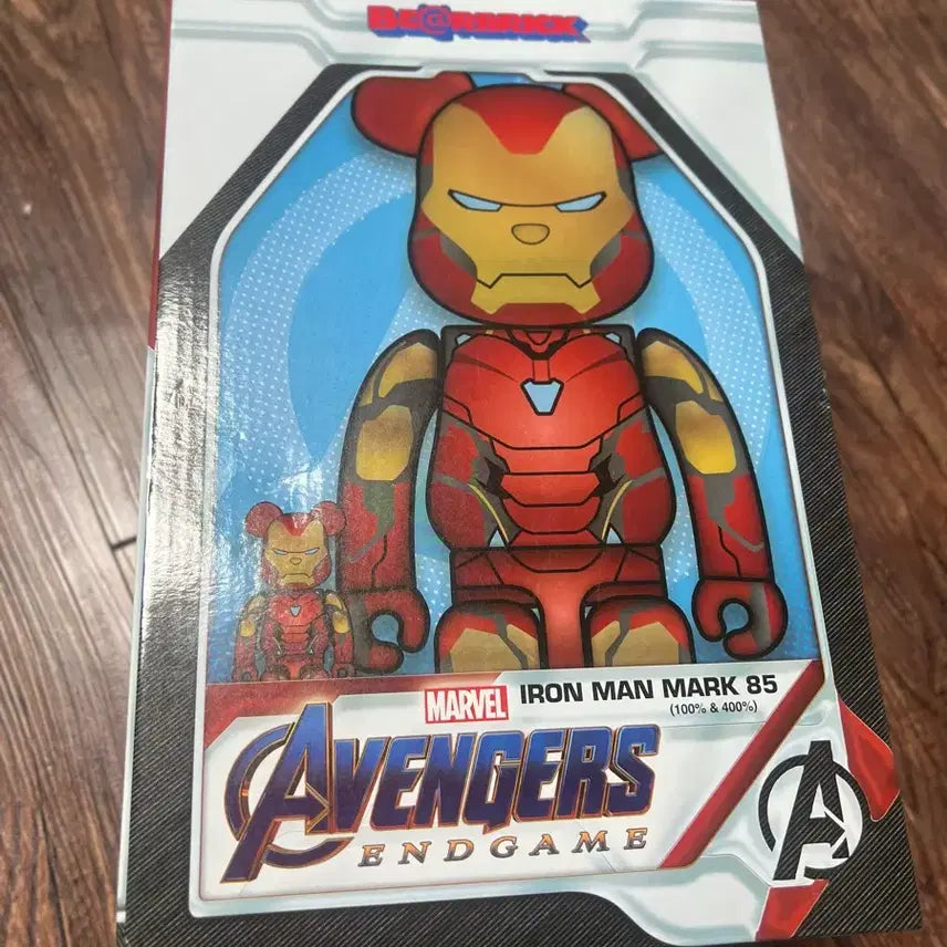[BUNJANG] Hot Toys Iron Man Mark 85 Bearbrick 400% &amp; 100% Set (First Edition) / 마크85 아이언맨 베어브릭 400%,100% 세트 초판