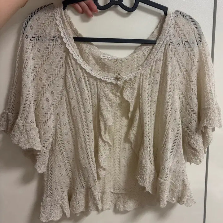 [BUNJANG] Axis Farm Vintage Frill Lace Crochet Short Sleeve Summer Cardigan / 엑시즈팜 빈티지 프릴 레이스 크로쉐 반팔 여름 가디건