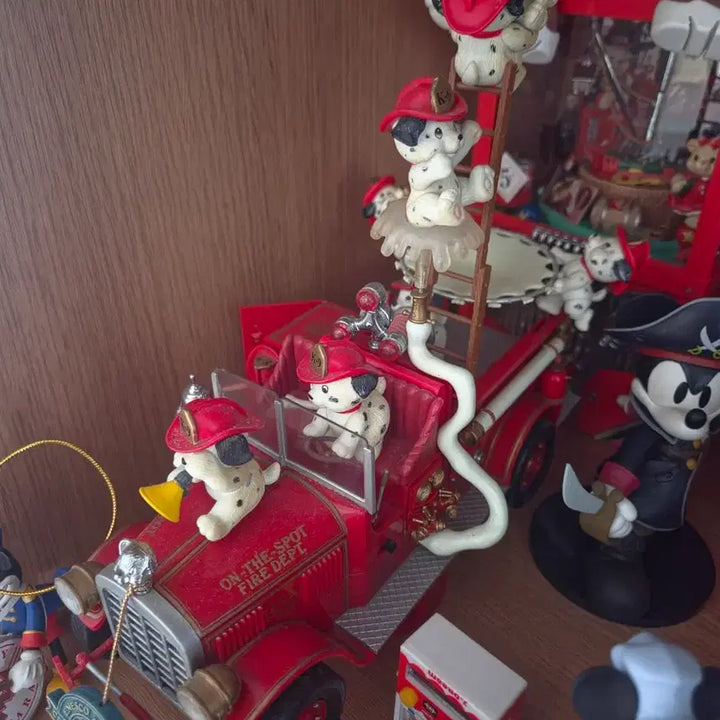[BUNJANG] Enesco 101 Dalmatians Fire Truck Music Box / 에네스코 소방차 101마리 달마시안 뮤직박스