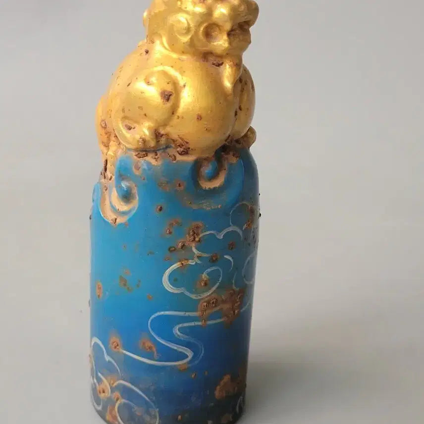 [SOLD OUT] 금색 사자 청화 운문 장신구