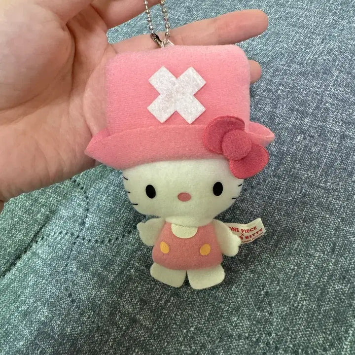 [SOLD OUT] 헬로키티 고전 쵸파 인형 키링 판매중