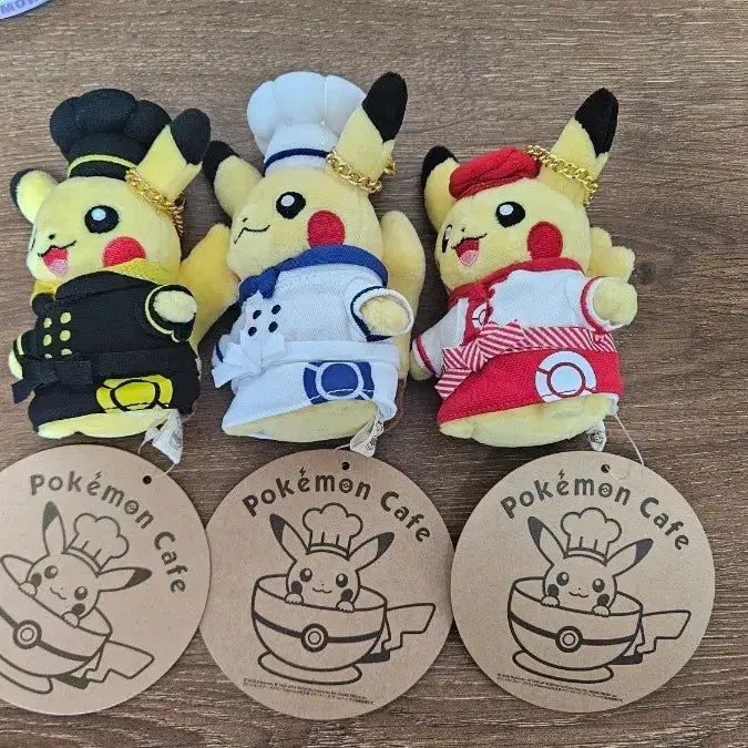 [SOLD OUT] 포켓몬 카페 요리사 피카츄 마스코트 키링 인형 3종 세트 포켓몬센터