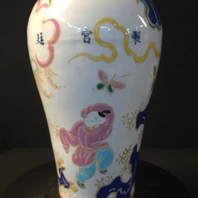 [BUNJANG] Goryeo Dynasty Celadon Vase with Goryeo Dynasty Bunche Painting / 260618-4 분채 인물문 매병