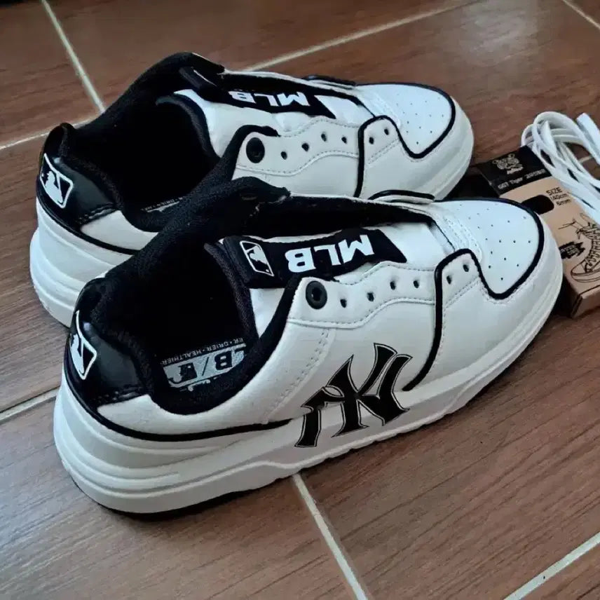 [BUNJANG] MLB Sneakers Athletic Shoes / MLB 스니커즈 운동화 240