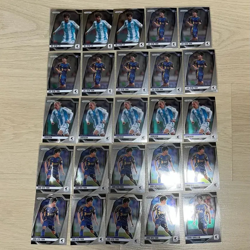 [BUNJANG] 2025 K League Panini Prizm Ulsan HD Soccer Cards Bundle Set (96 Cards) / 2025 k리그 파니니 프리즘 울산hd 축구카드 96장 일괄