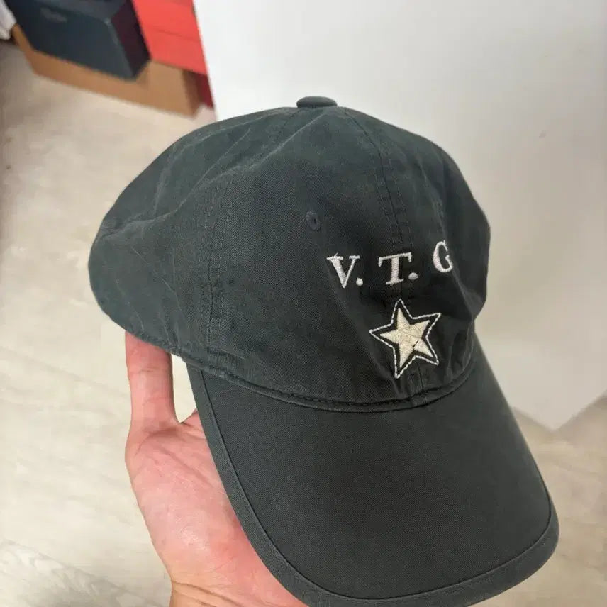 [BUNJANG] Hatching Room VTG Star Cap Washed Dark Green / 해칭룸 vtg 볼캡 다크 그린 VTG Star Cap Washed Dar