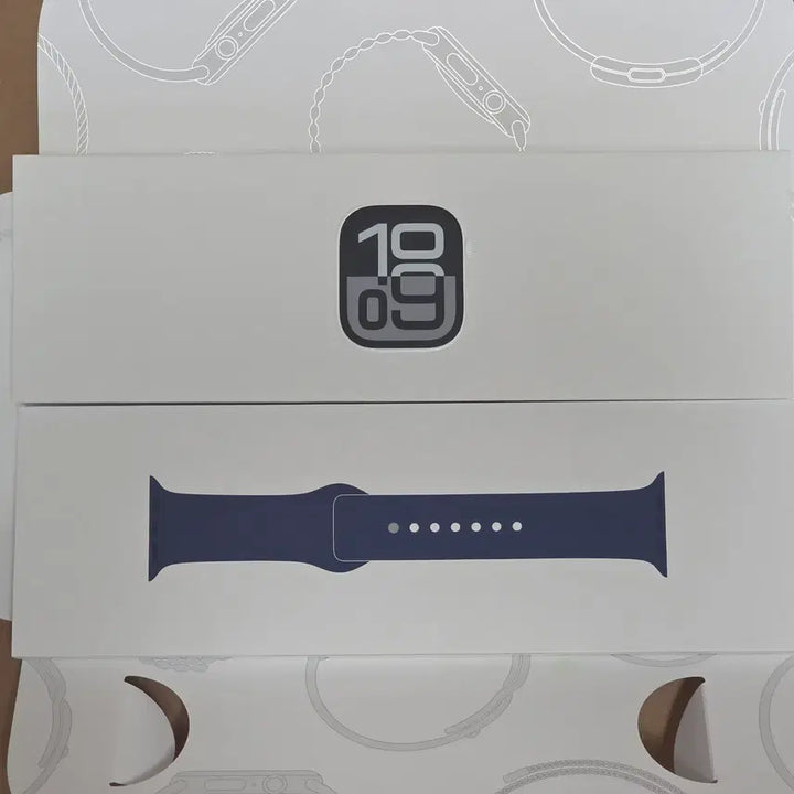 [BUNJANG] Apple Watch Series 10 46mm GPS Silver Aluminum (New, Sealed) / 애플워치10 46mm GPS 미개봉 새상품(실버 알루미늄)