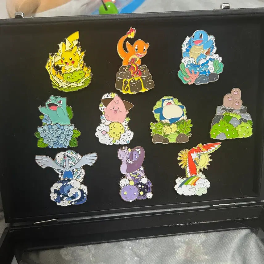 [BUNJANG] Isak Toast Pokemon Badge Full Set with Case / 급처)이삭토스트 포켓몬 뱃찌 전종 세트 케이스포함
