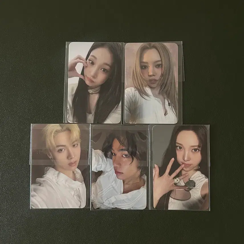 [BUNJANG] All Day Project Yves Rocher Photocard Set (Sealed) / 올데프 이브로쉐 Yves Rocher 포토카드 세트