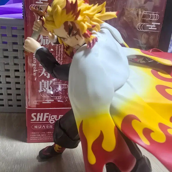 [BUNJANG] Demon Slayer SHF Kyojuro Rengoku Figure / 귀멸의칼날 shf 렌고쿠 피규어