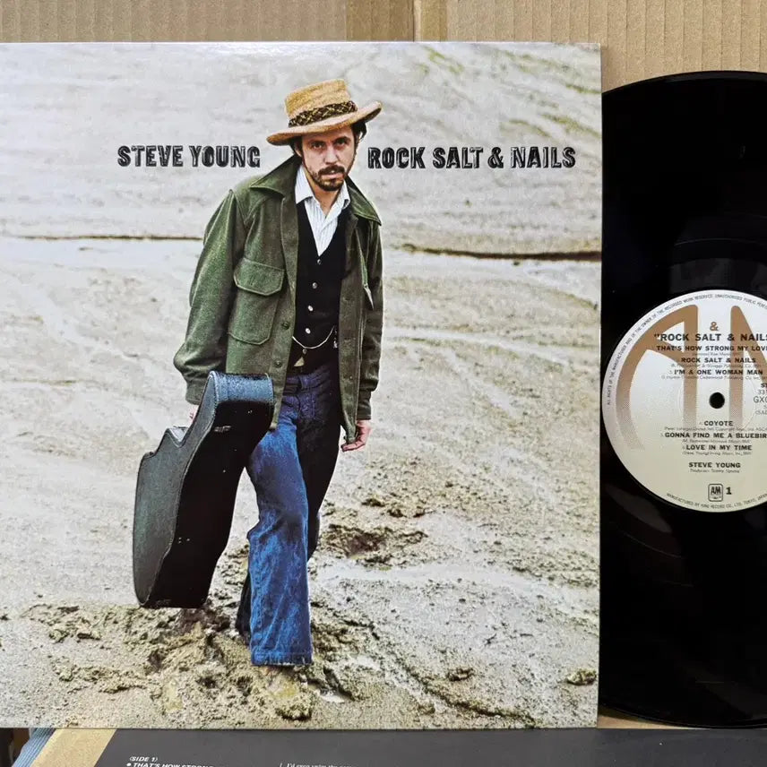 [BUNJANG] Steve Young Rock Salt &amp; Nails (Japanese Original LP) / (일본 LP) Steve Young Rock Salt &amp; Nails 초반