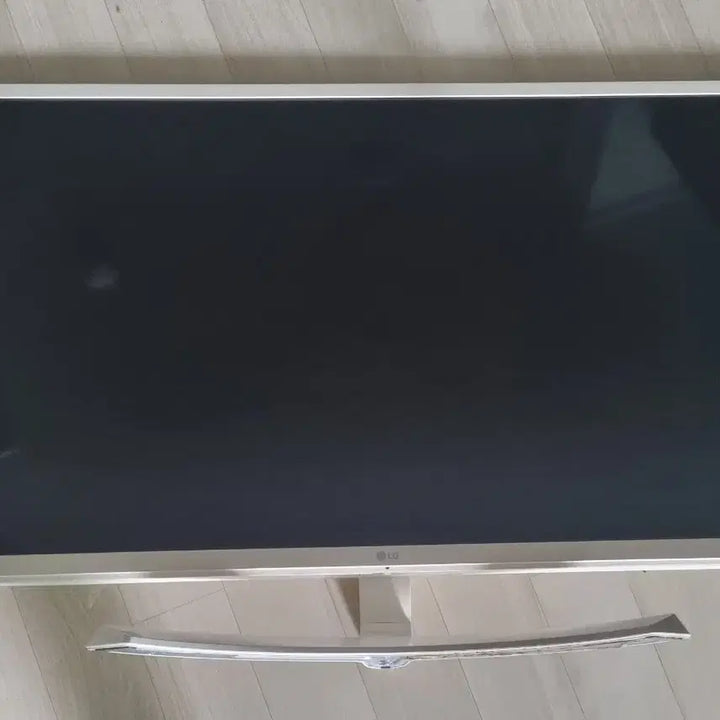 [BUNJANG] LG 32-inch IPS Monitor (Model: MP58HQ) / LG 32인치 모니터 MP58HQ