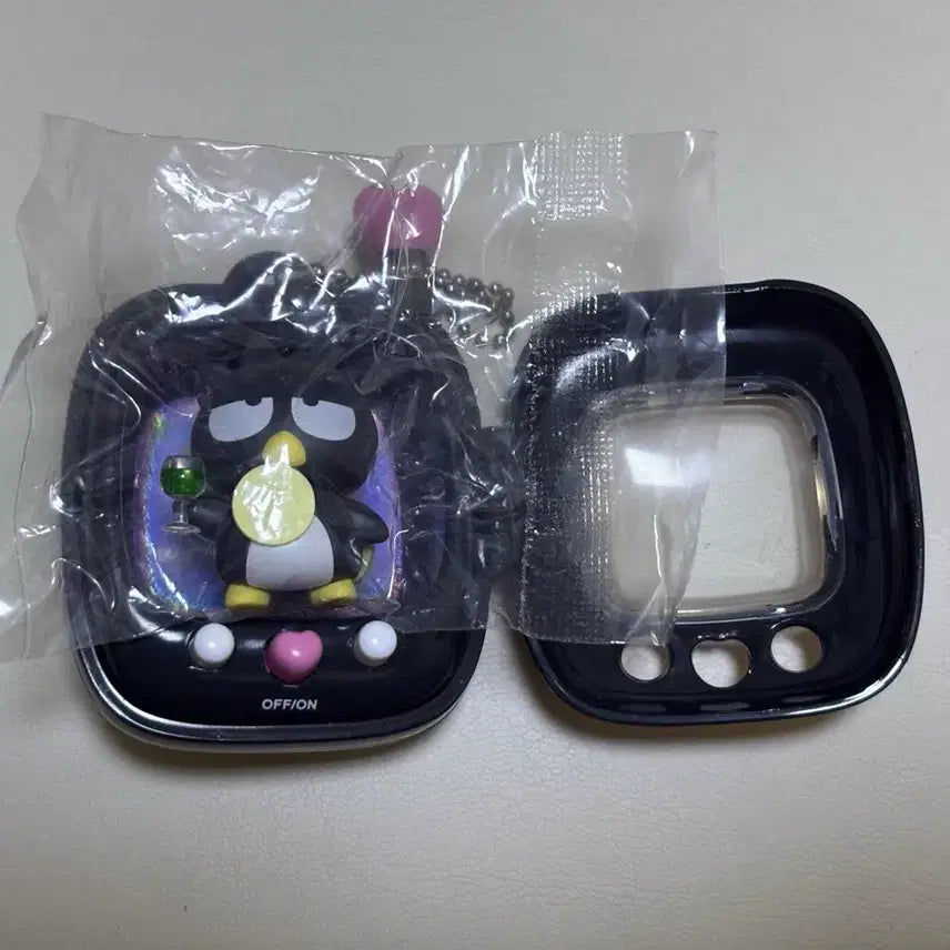 [SOLD OUT] 미니소 산리오 포켓 엘프 피규어 키링 배드바츠마루