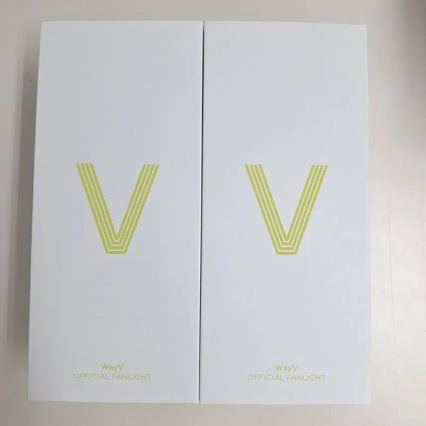 [SOLD OUT] [새상품] WAYV 공식 라이트스틱 응원봉 2EA / 무료배송