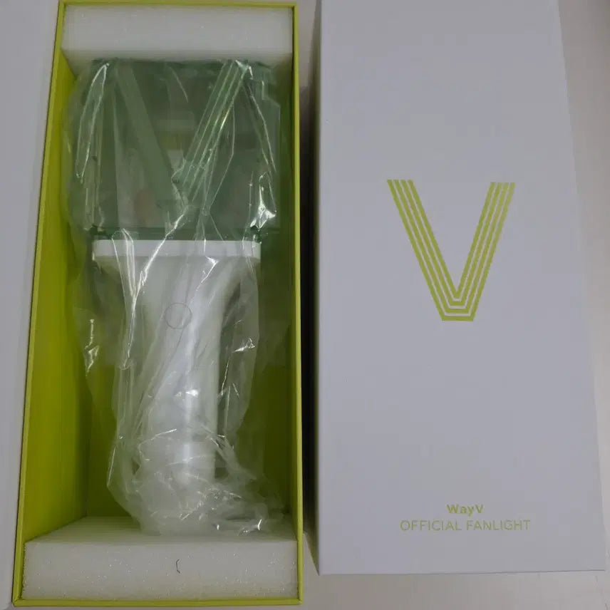 [SOLD OUT] [새상품] WAYV 공식 라이트스틱 응원봉 2EA / 무료배송